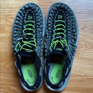 KEEN UNEEK Men’s Sandals